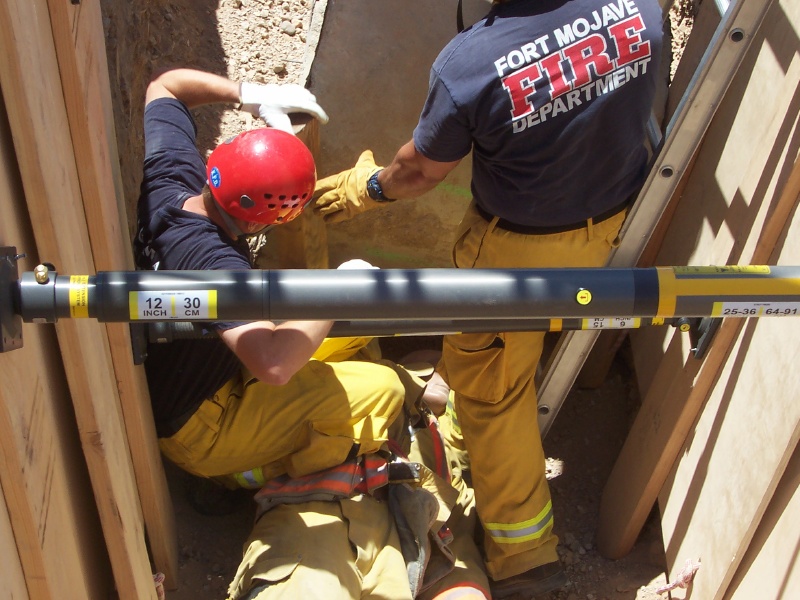 FT_MOHAVE_MESA FD_AZ_trench3.jpg